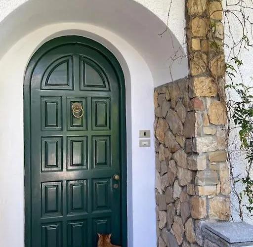 Oasi Di Pace A 3 Km Dal Mare Ferienhaus Imperia